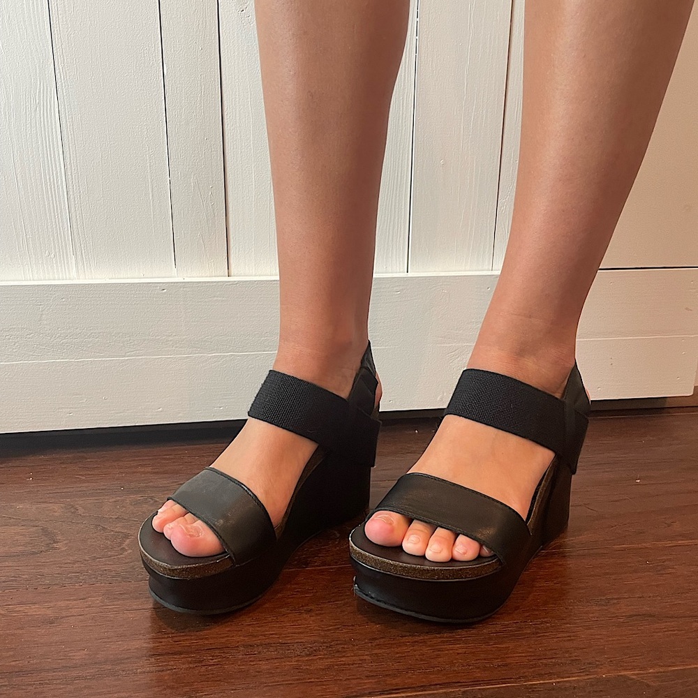 OTBT Wedge sandals